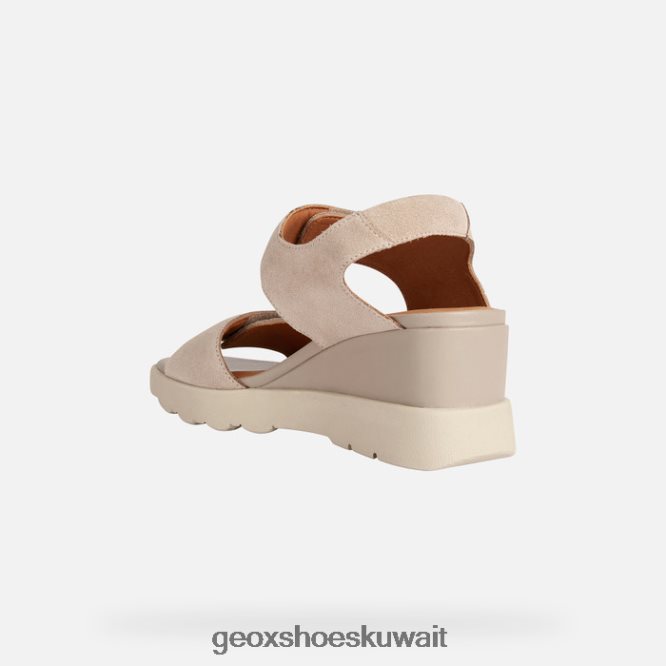 Geox BLL84T70 Spherica Ec6 Woman Sand